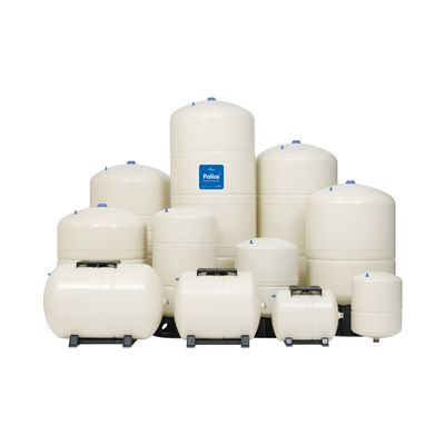 Group_of_white_cylindrical_pallas_pressure_vessels_on_a_white_background